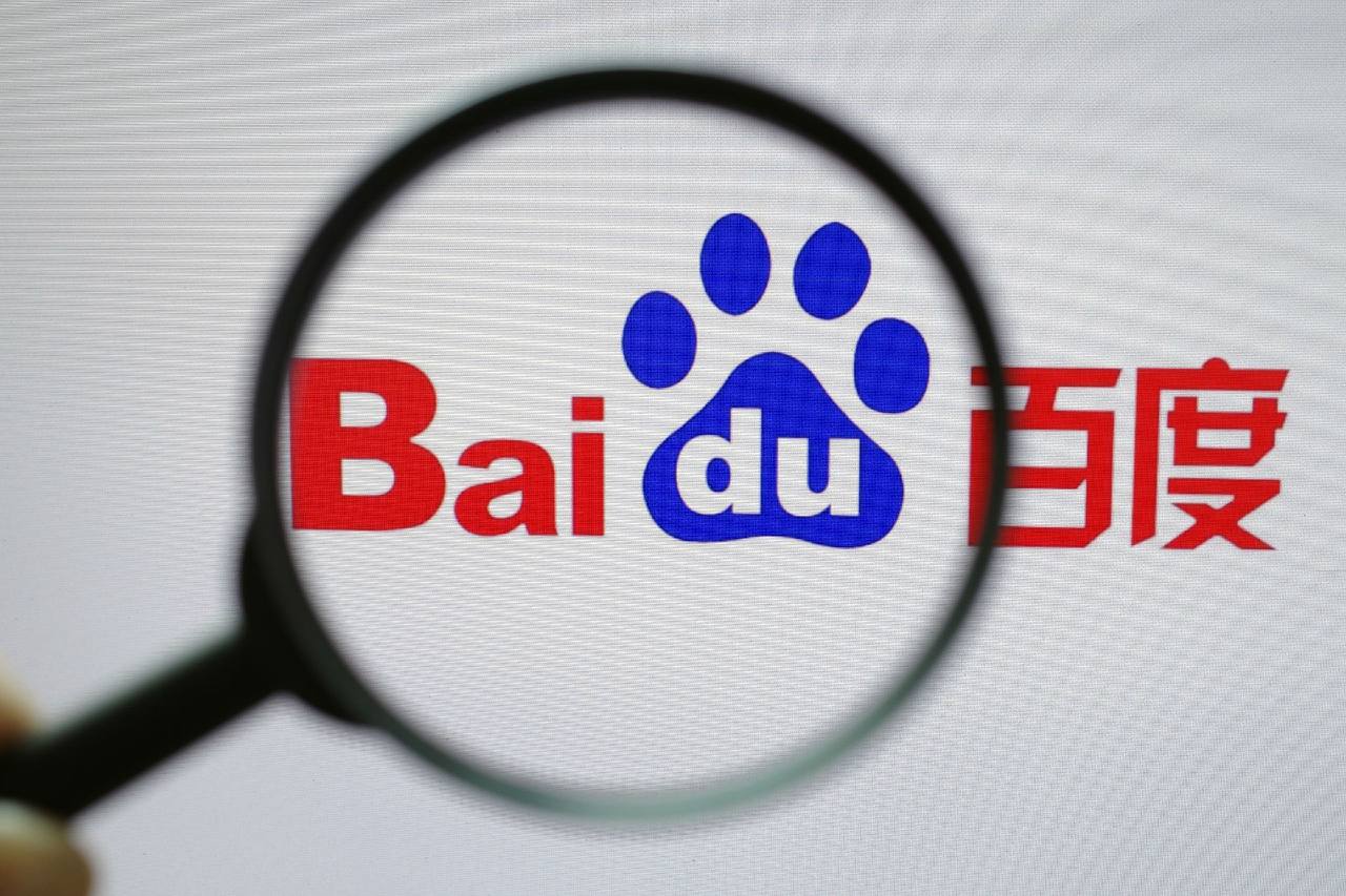 林峯双手合十眉头紧皱